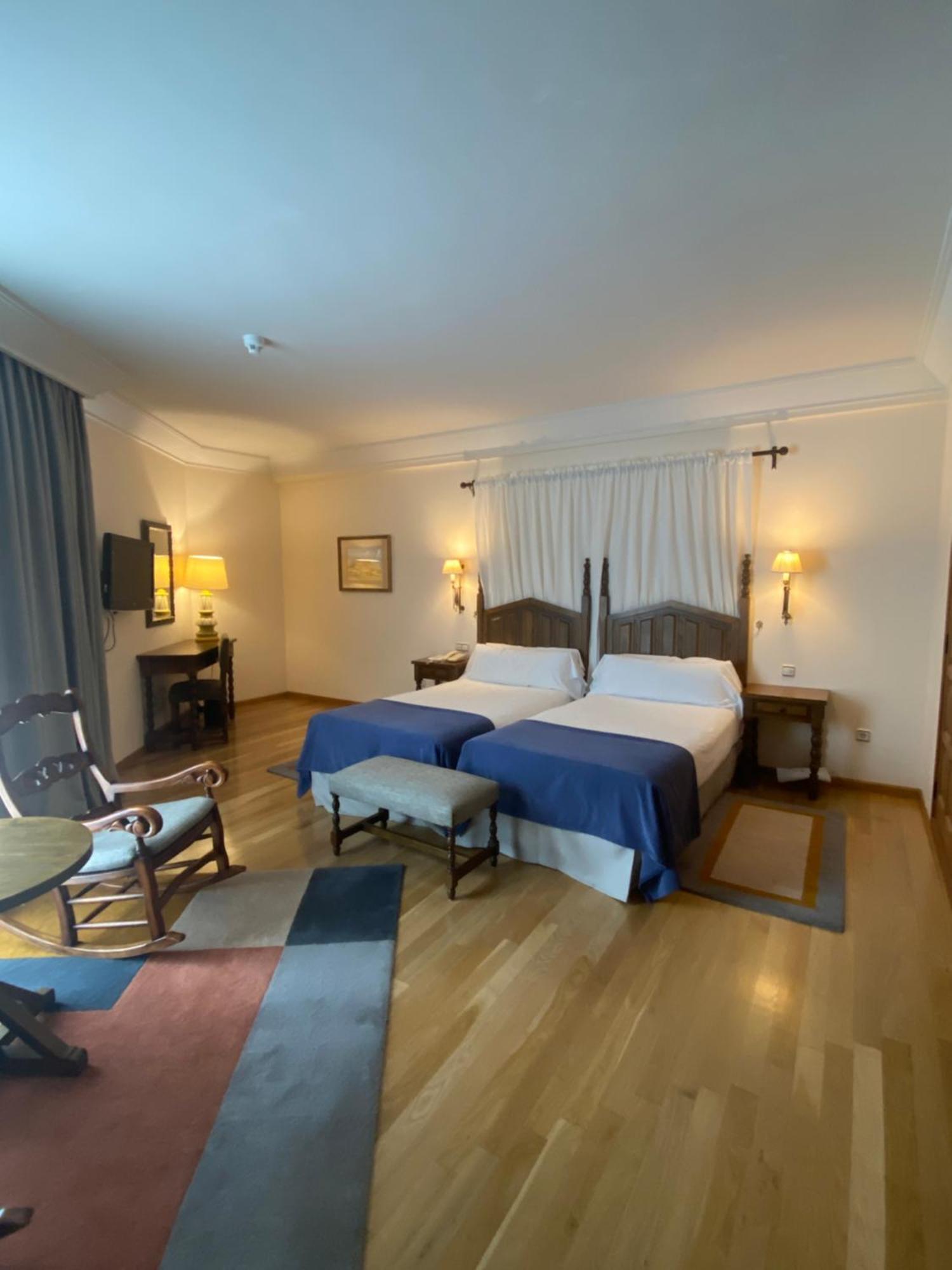 Parador De Vilalba Eksteriør bilde